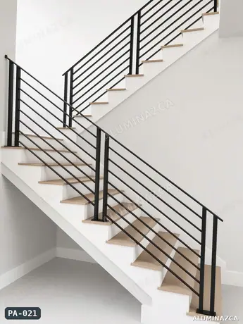 Pasamanos en hierro negro con tubos horizontales para escalera – PA-021 | Aluminazca Medellín
