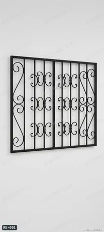 Reja de ventana forjada negra con espirales decorativas – código RE-001