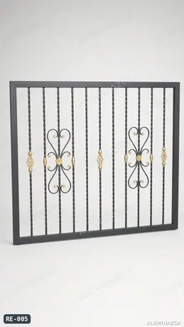 Reja de ventana forjada negra con espirales decorativas – código RE-005